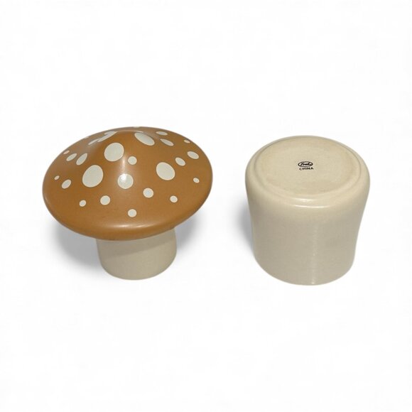 Ceramic Mushroom Butter Pat/storage - Picture 4 of 11